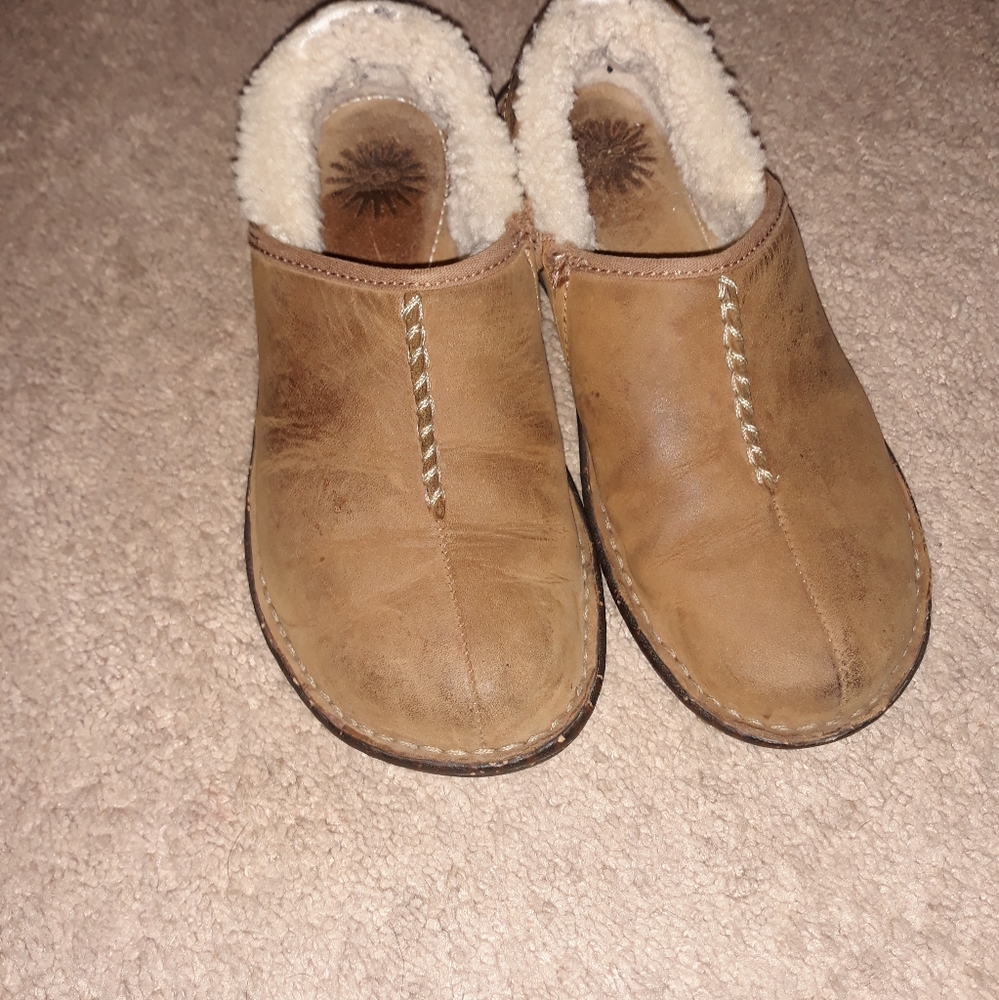 Fur lined ugg clogs/shoes
